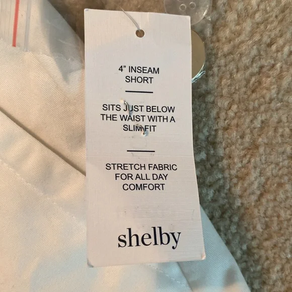 Crown & Ivy NWT 6 petite shorts - Picture 3 of 10